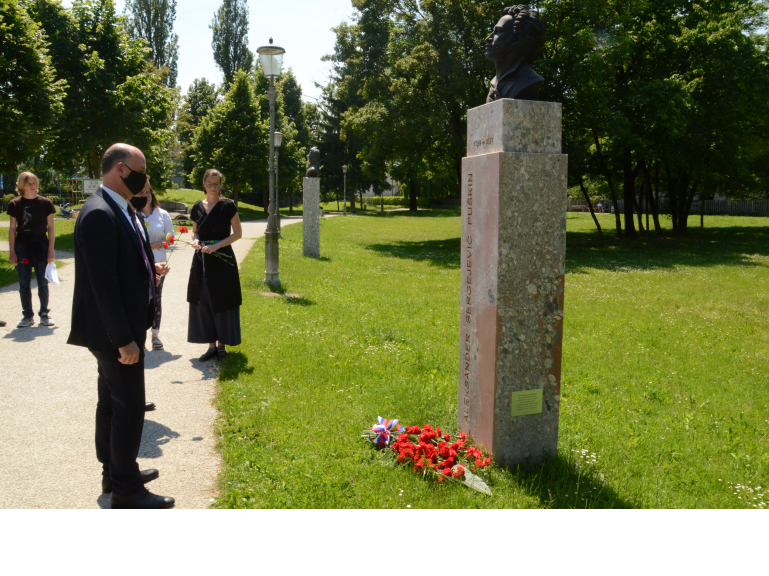 О праздничных мероприятиях Посольства по случаю Дня русского языка (г.Любляна)